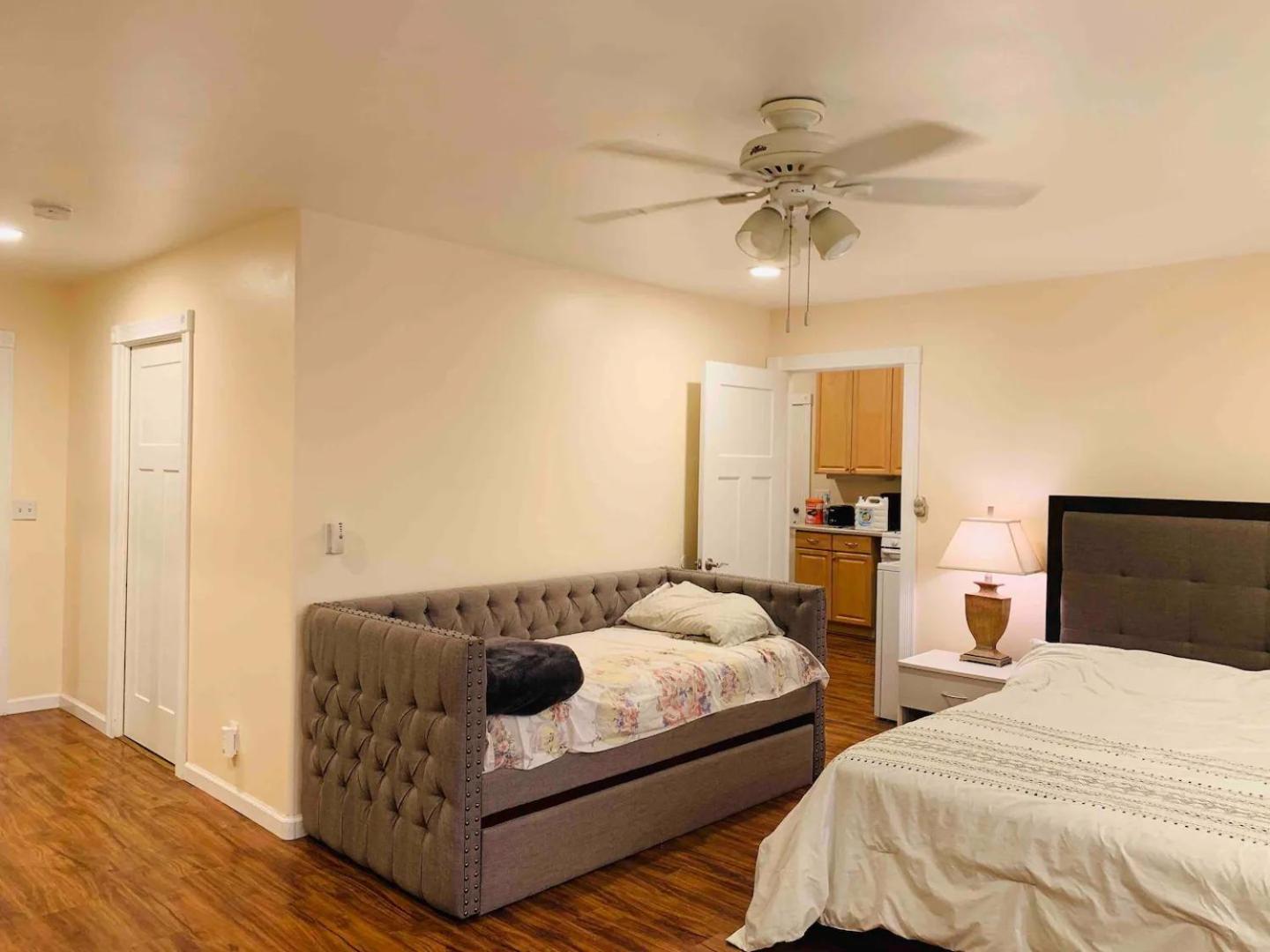 Spacious & Pet Friendly Oceanside Home Exterior photo
